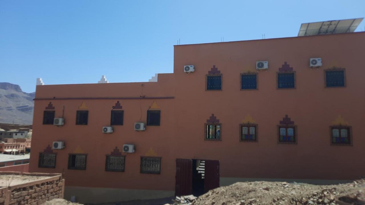 Hotel Dar Ilyana Ait Tiourhza Exterior foto