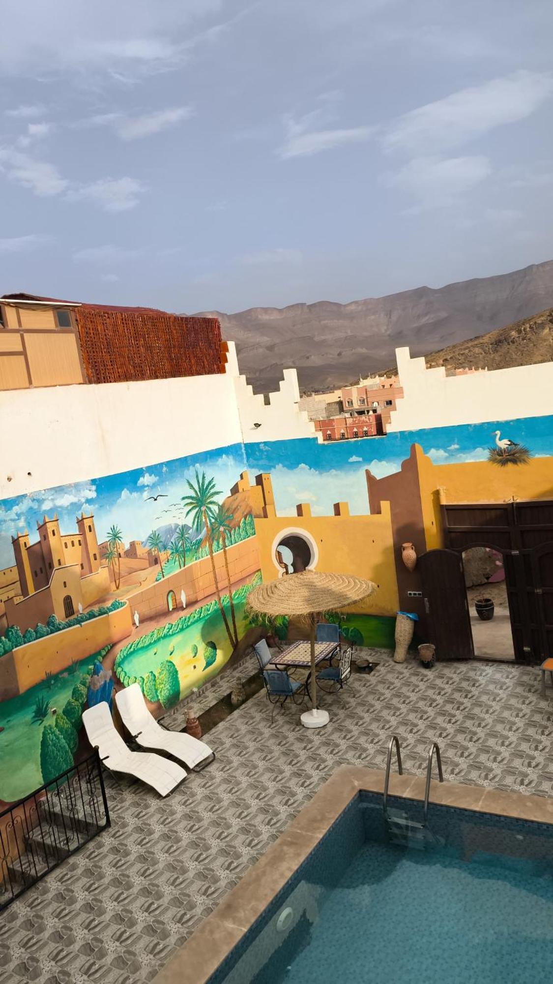 Hotel Dar Ilyana Ait Tiourhza Exterior foto